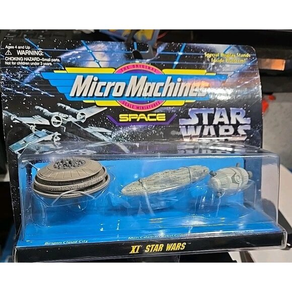 Star Wars Micro Machines set XI Cloud City / Escape Pod / Mon Cala 1996 MOC - Picture 1 of 3